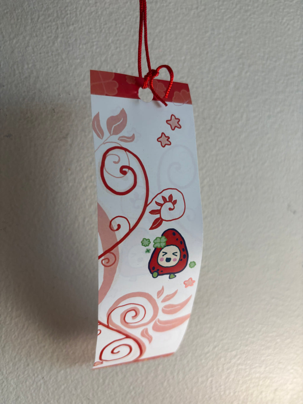 Hand-painted windchime - strawberry friend (red) 🍓
